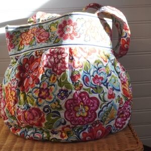 Like New Vera Bradley Bag